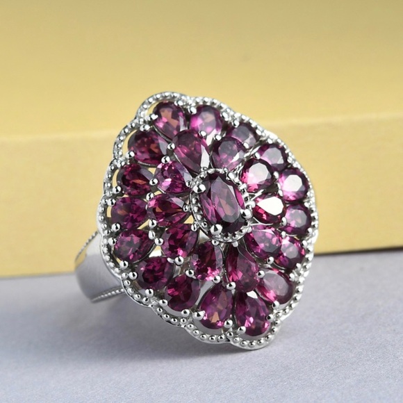 🌹Exquisite🌹 Red Garnet Cocktail Ring In Sterling Silver  Size 5 - Picture 3 of 11